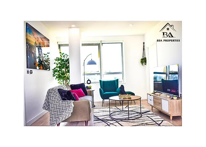 City Centre Apartment Close To Ascot & Legoland Sleep Upto 4 Guests - Parking On Request!