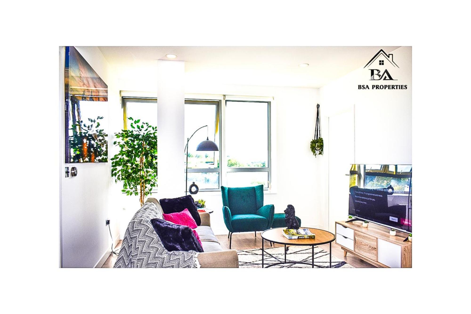 Centre Ascot Apartment: Pet-friendly With Free Parking *