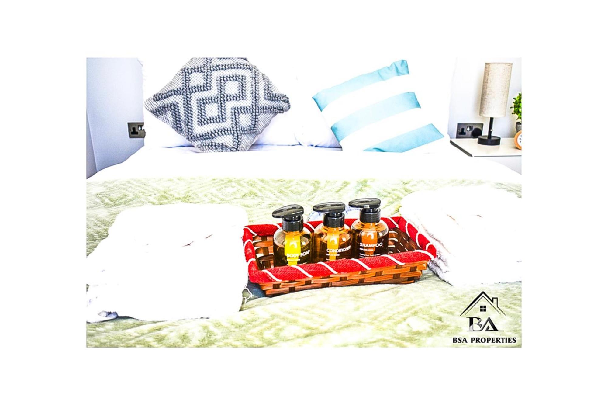 Centre Ascot Apartment: Pet-friendly With Free Parking * Bracknell