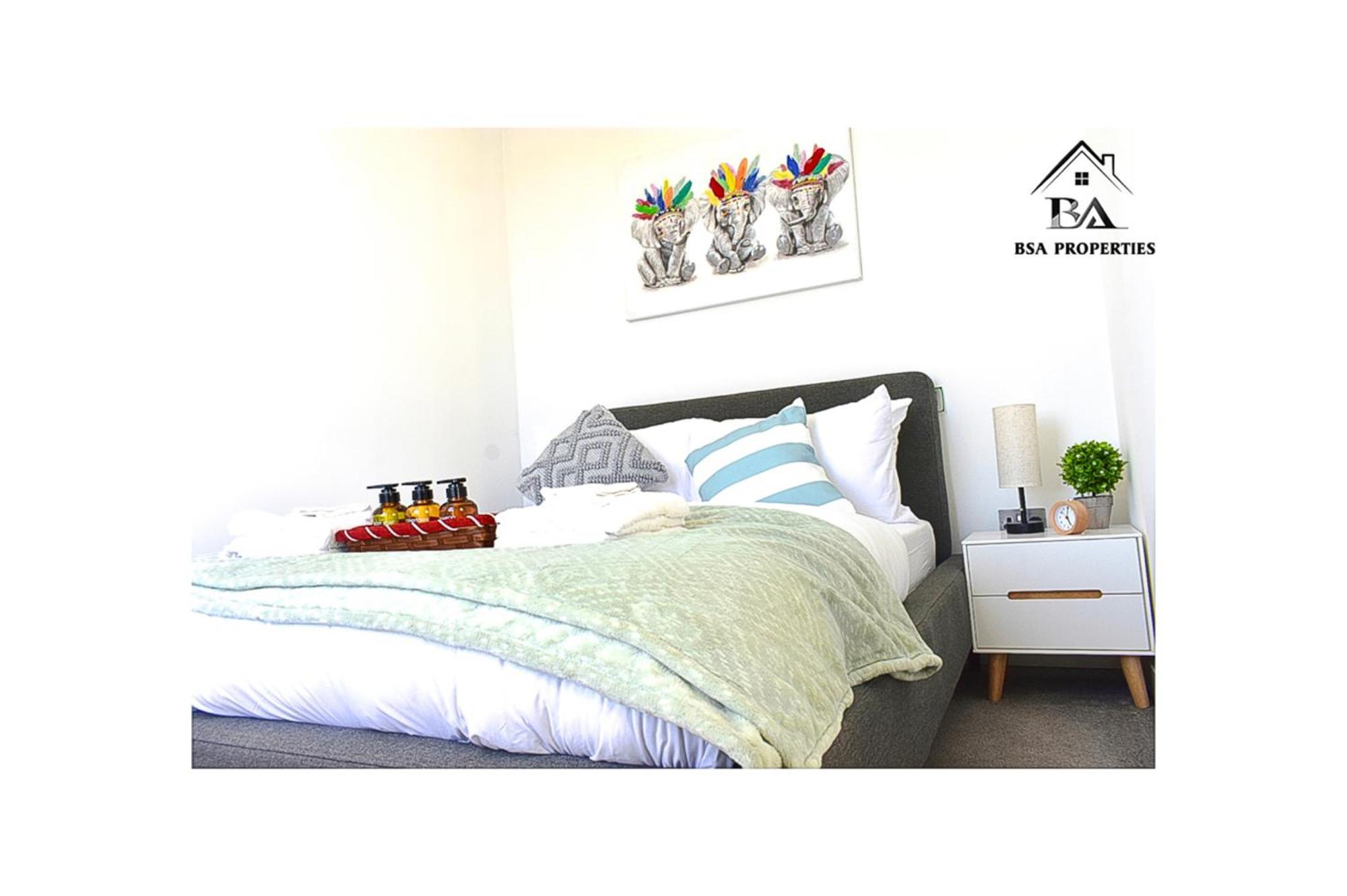 Apartment Centre Ascot Apartment: Pet-friendly With Free Parking