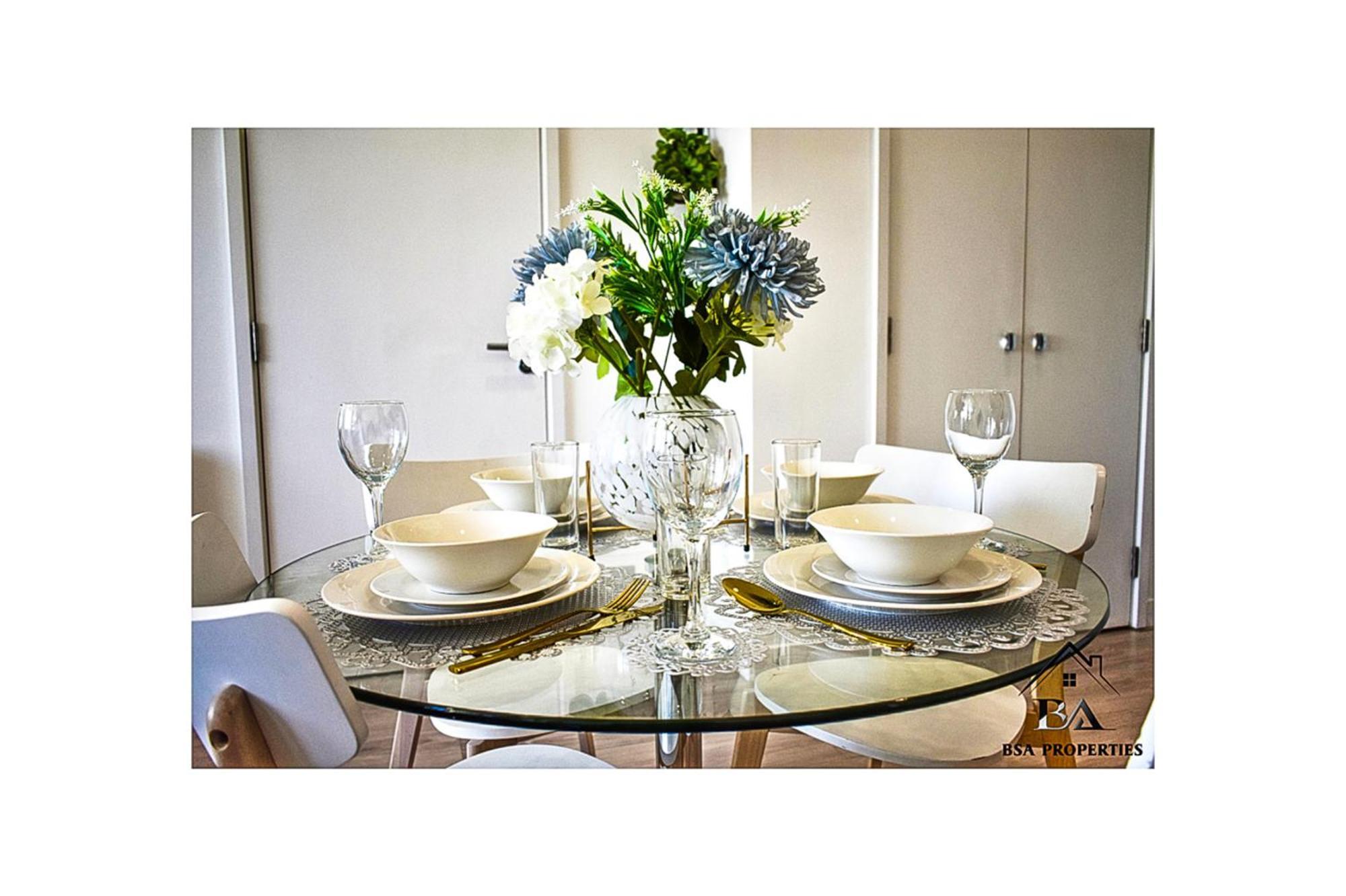 Centre Ascot Apartment: Pet-friendly With Free Parking *