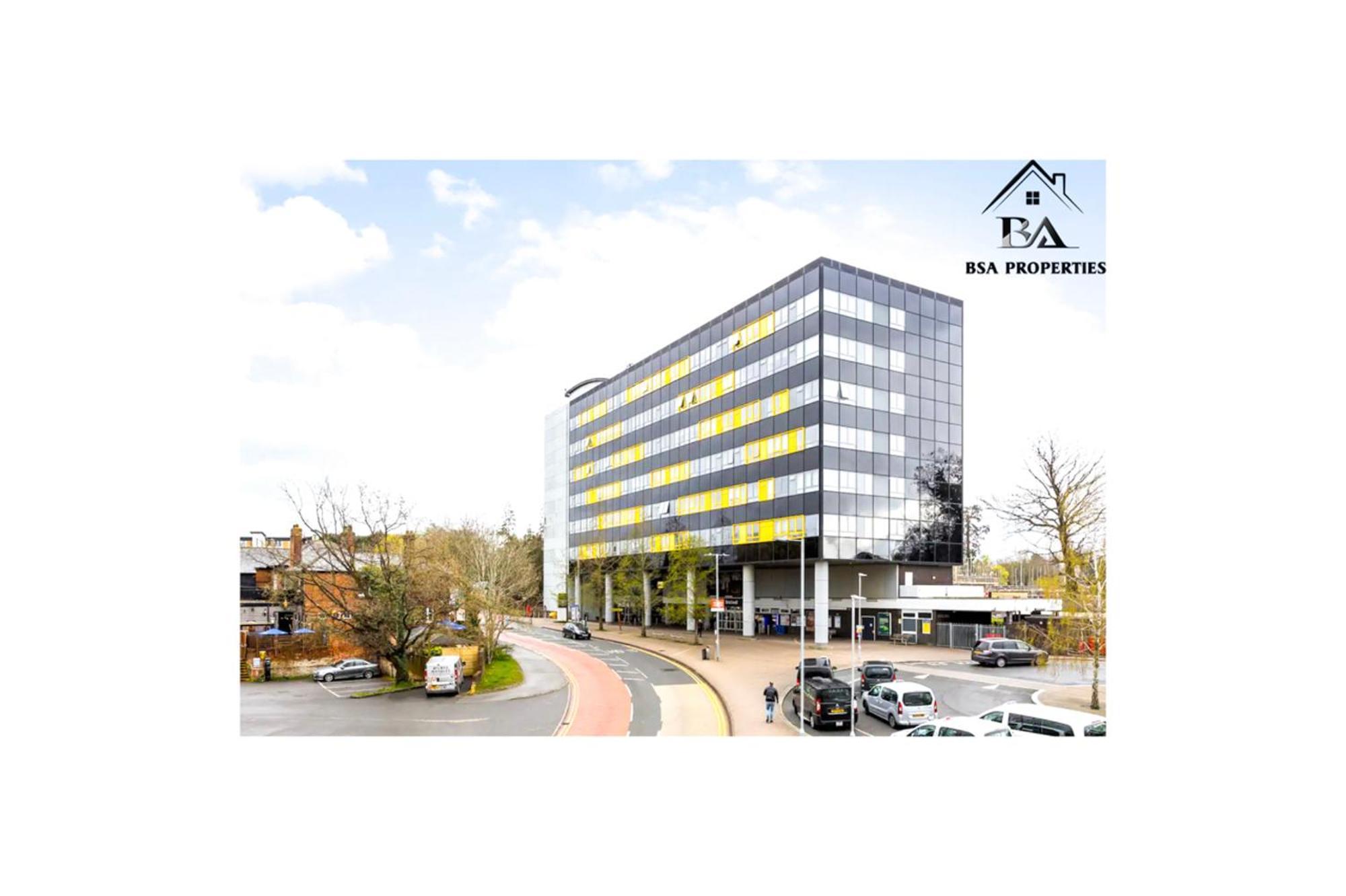 Apartment Centre Close To Ascot & Legoland Sleep Upto 4 Guests - Parking On Request! Bracknell
